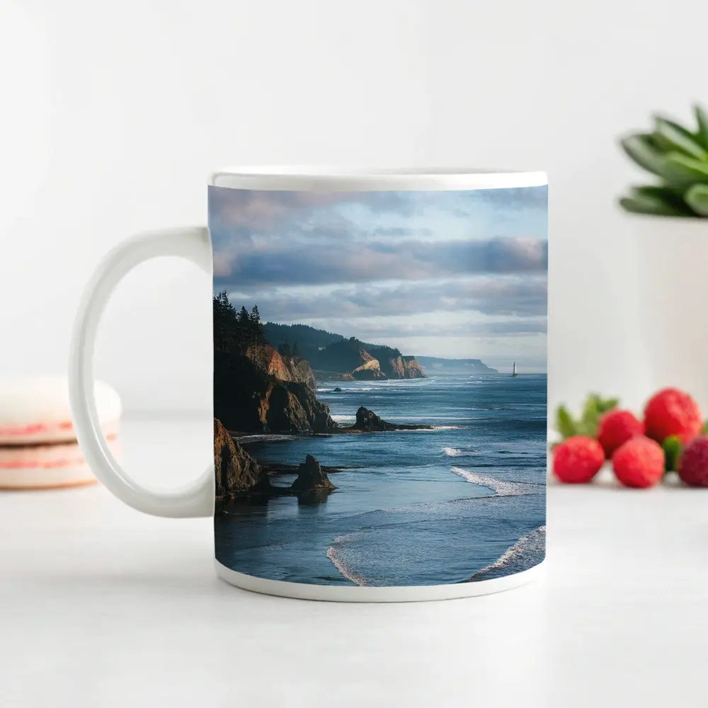 Rocky Pacific Coastline Cliffs Ocean View – Mugs