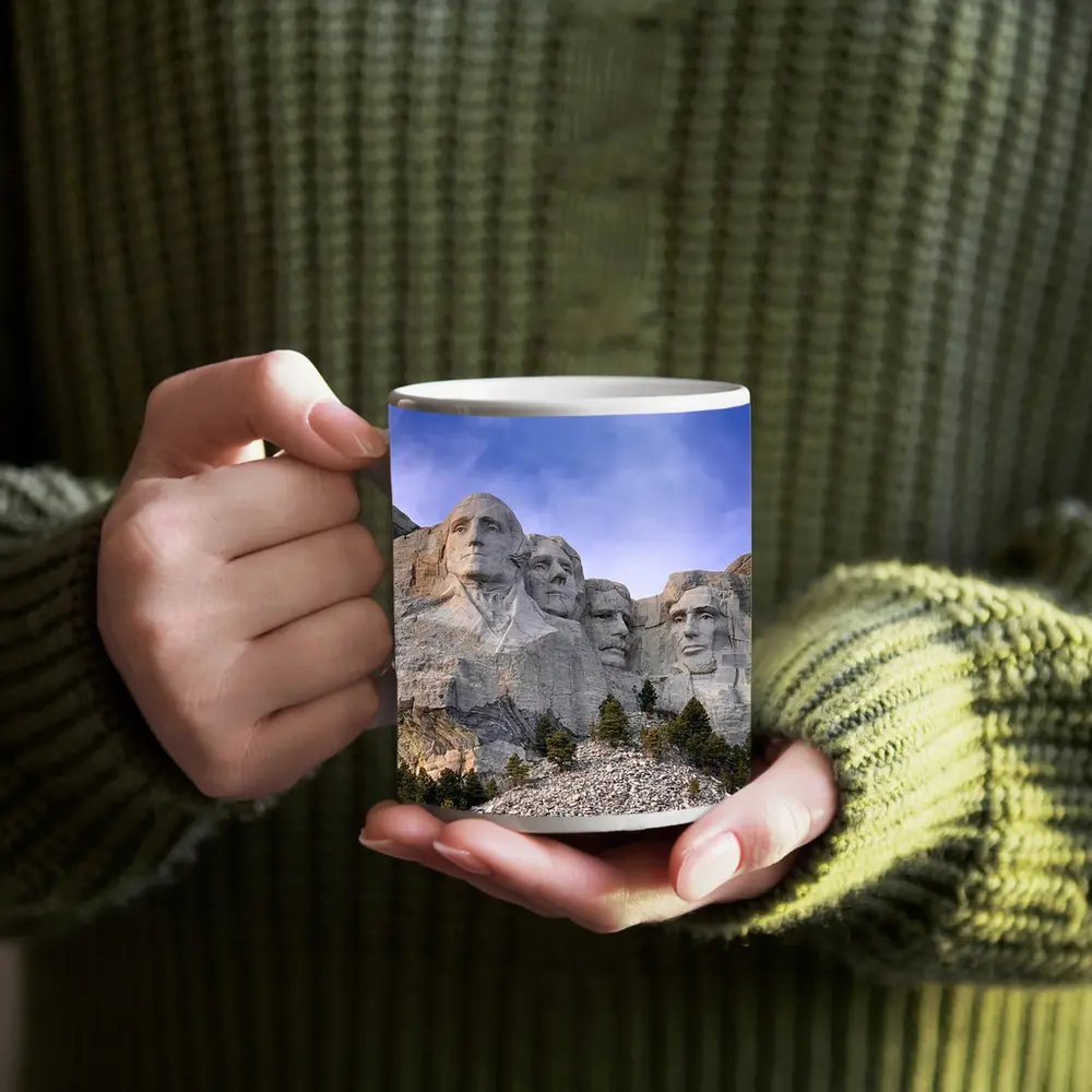 Mount Rushmore Presidents Carved Stone Monument – Mugs