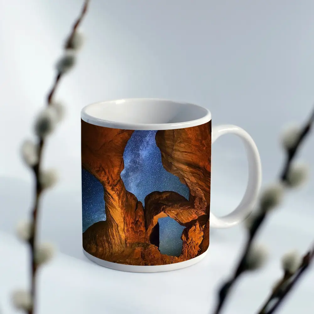 Double Arch Rock Milky Way Night Sky – Mugs