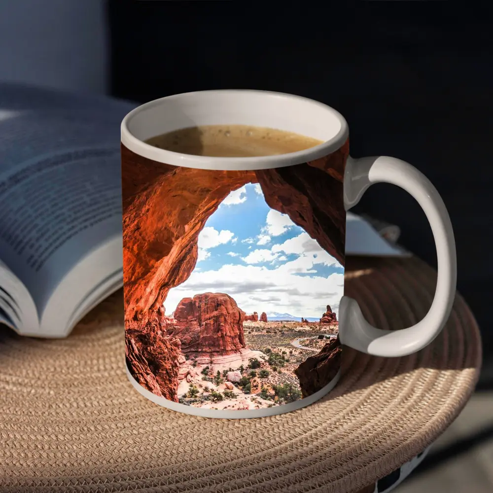 Arches National Park Red Rock Canyon View – Mugs