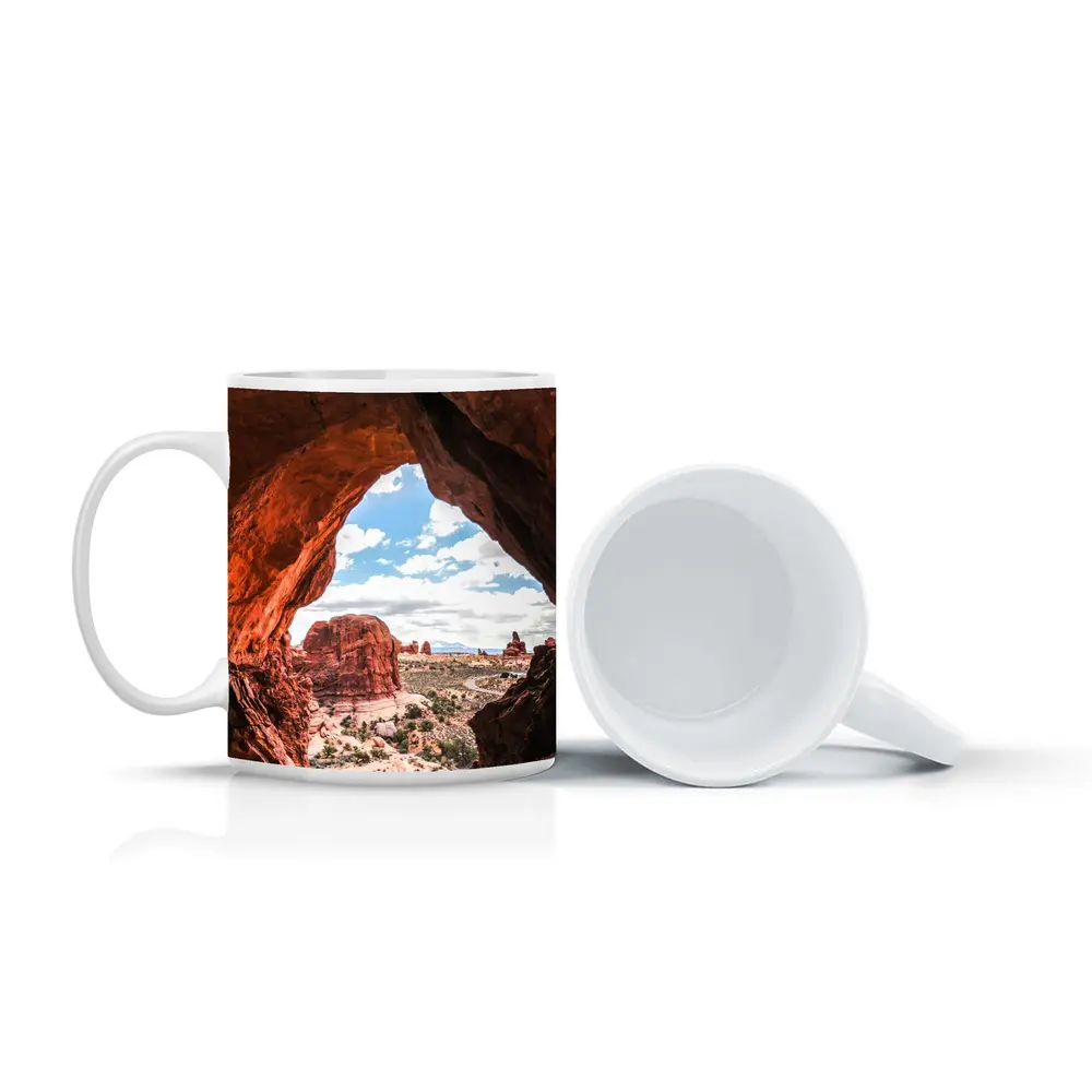 Arches National Park Red Rock Canyon View – Mugs