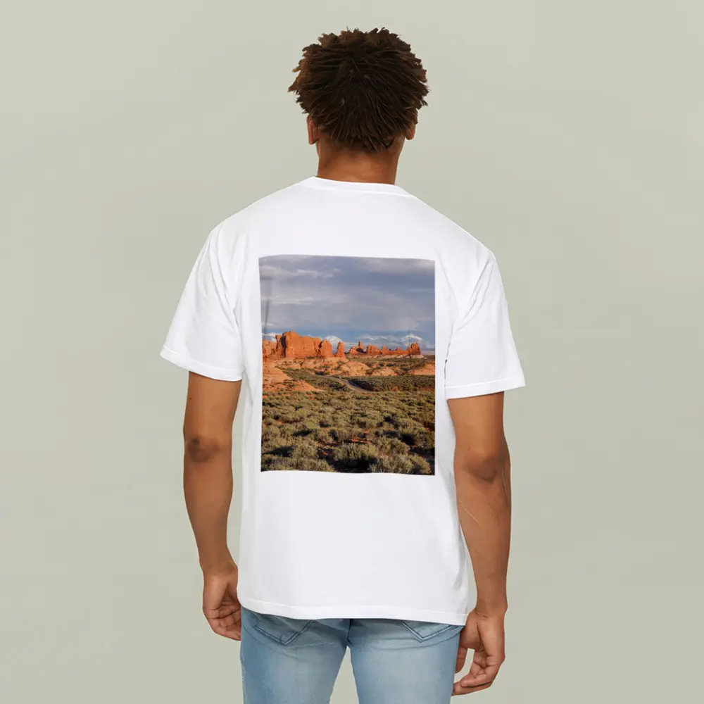 Arches National Park Red Rock Desert Landscape – T-Shirts