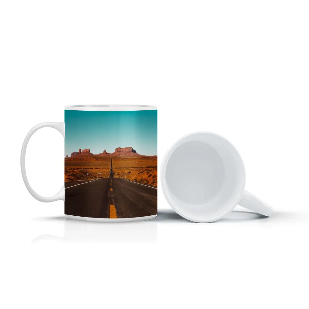 Monument Valley Desert Road Southwest Landscape – Mugs