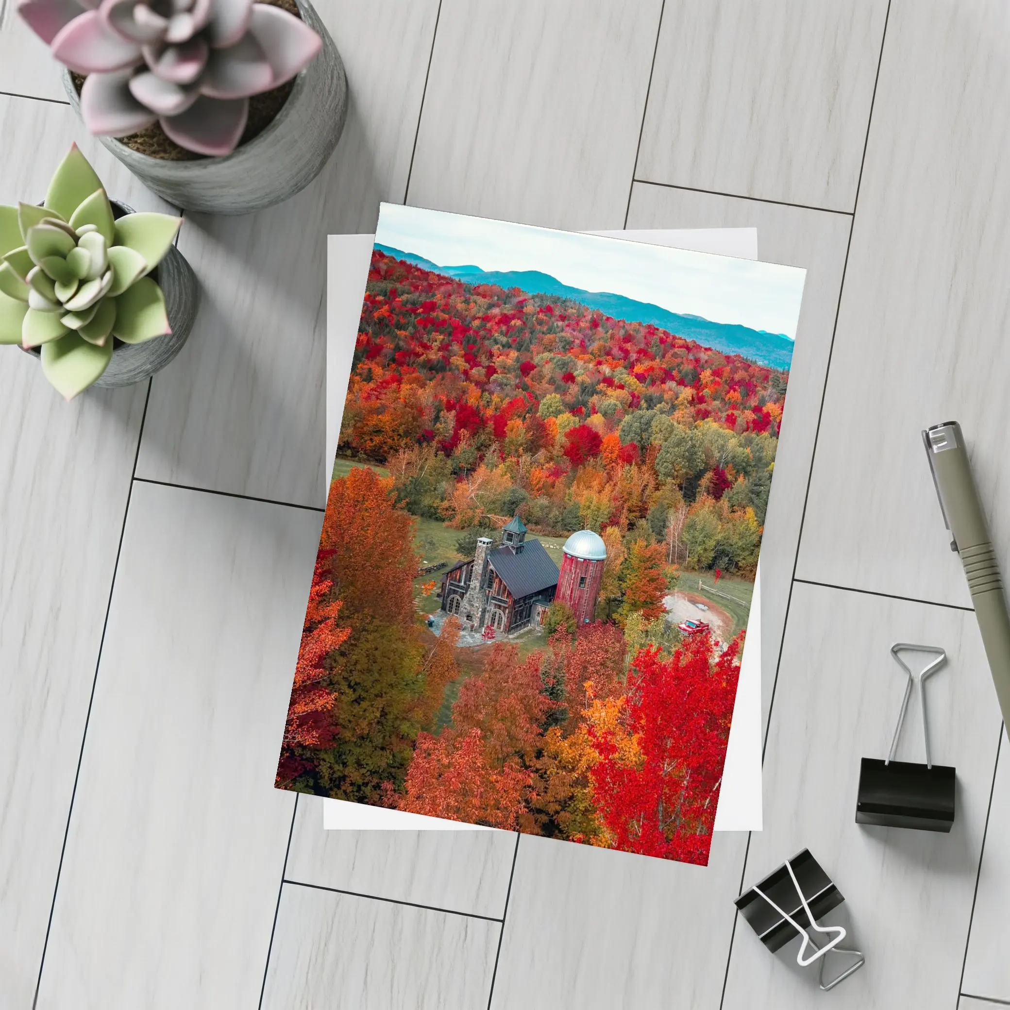 Red Barn Silo Autumn Forest Mountains – Postcards