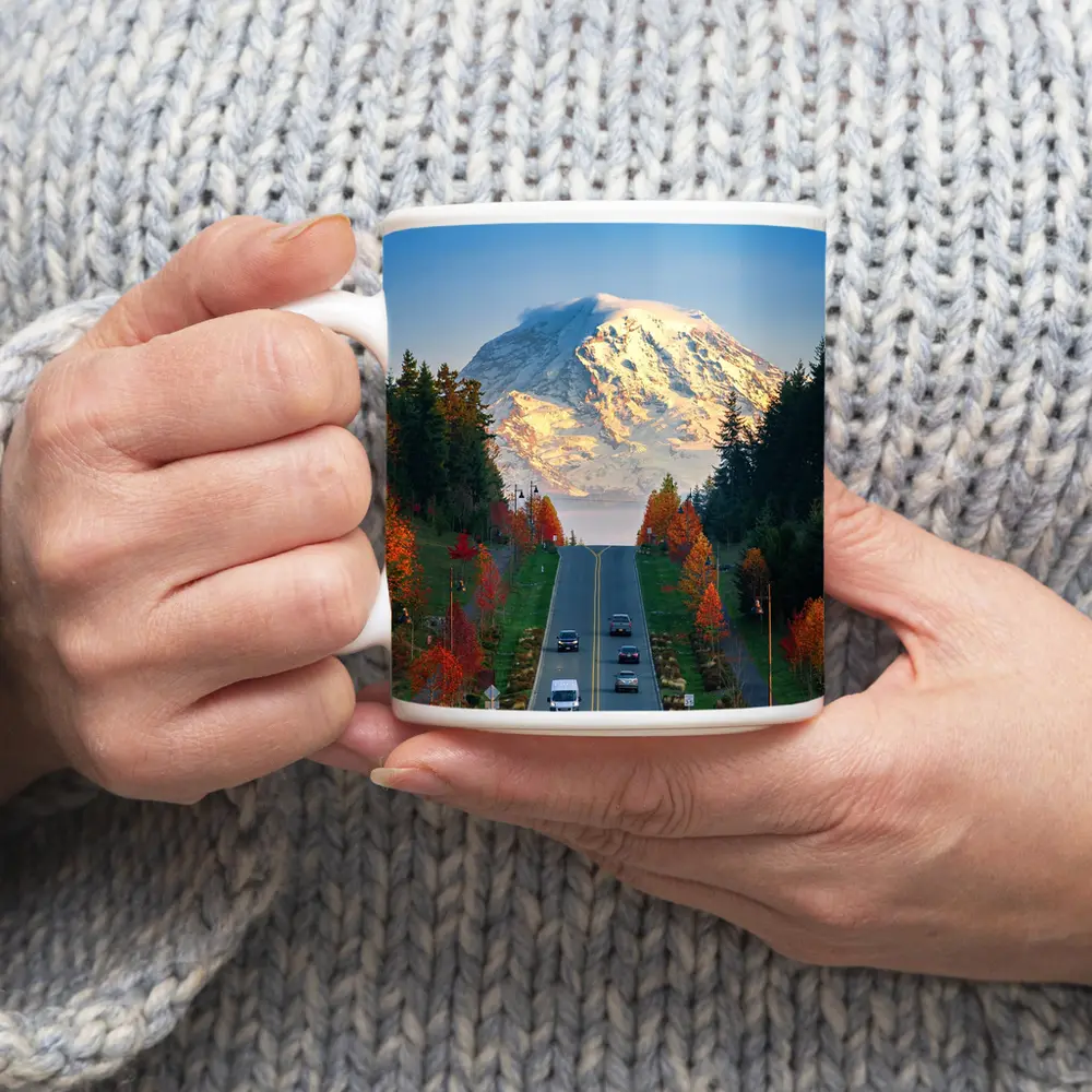 Mount Rainier Road Autumn Trees Washington – Mugs