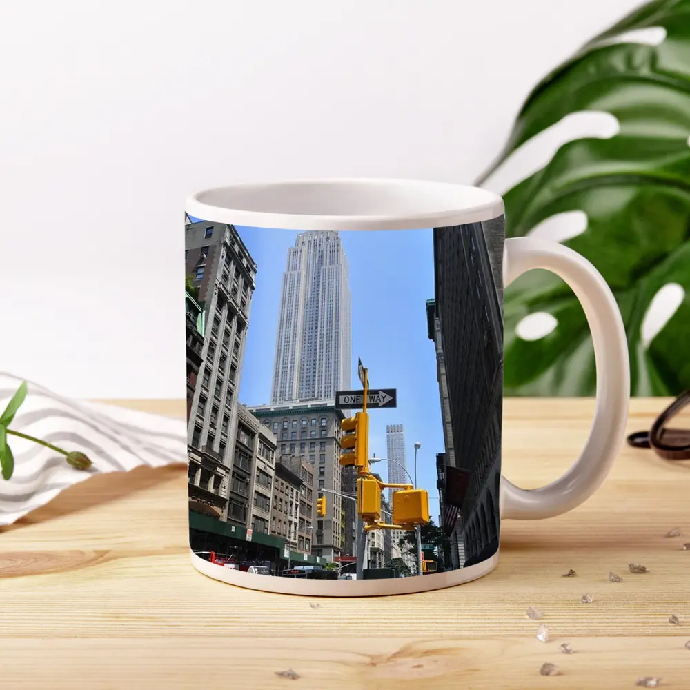 Empire State Building New York City Street – Mugs