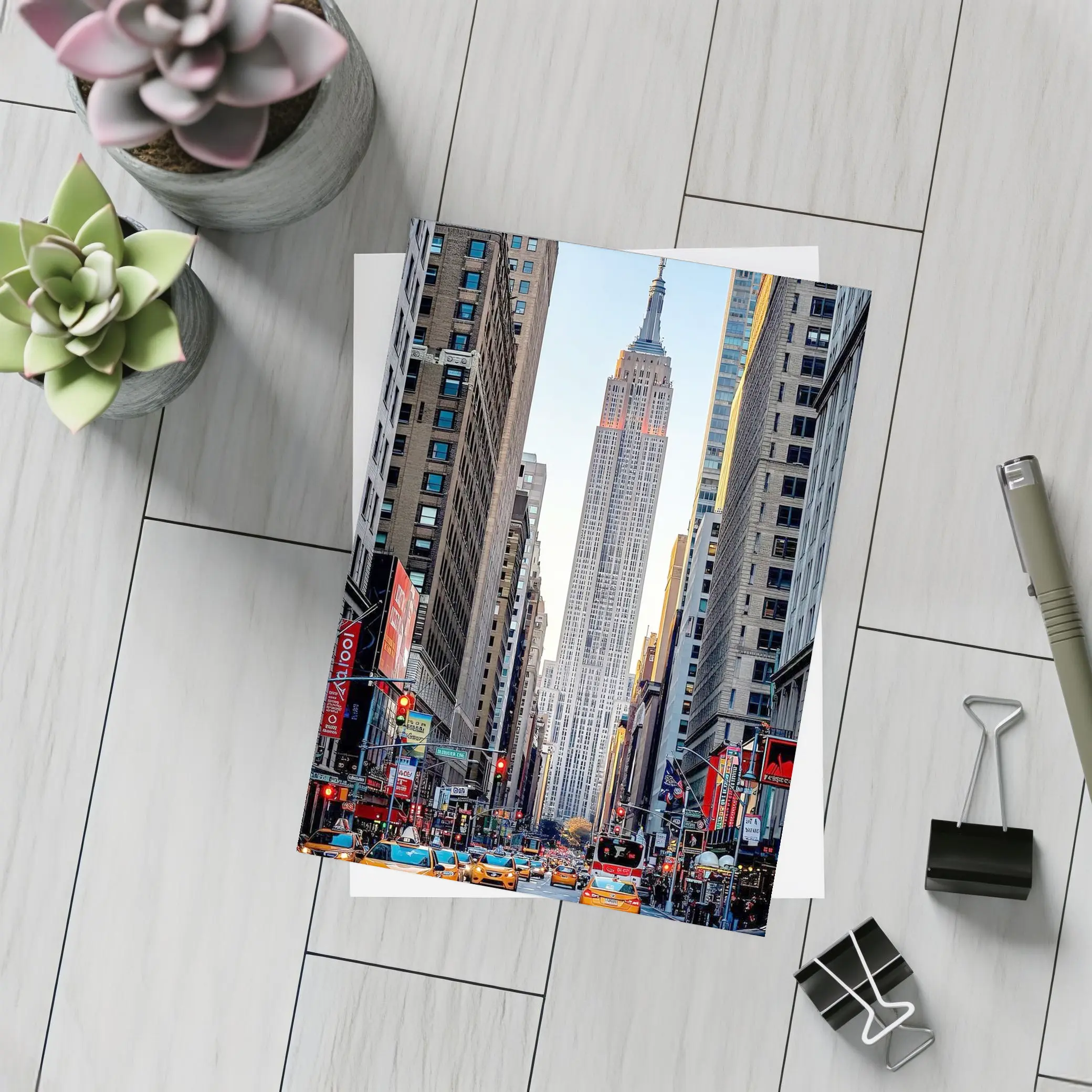 Empire State Building New York City Street – Postcards