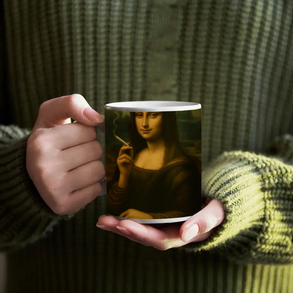 Mona Lisa Smoking Joint Classic Art – Mugs