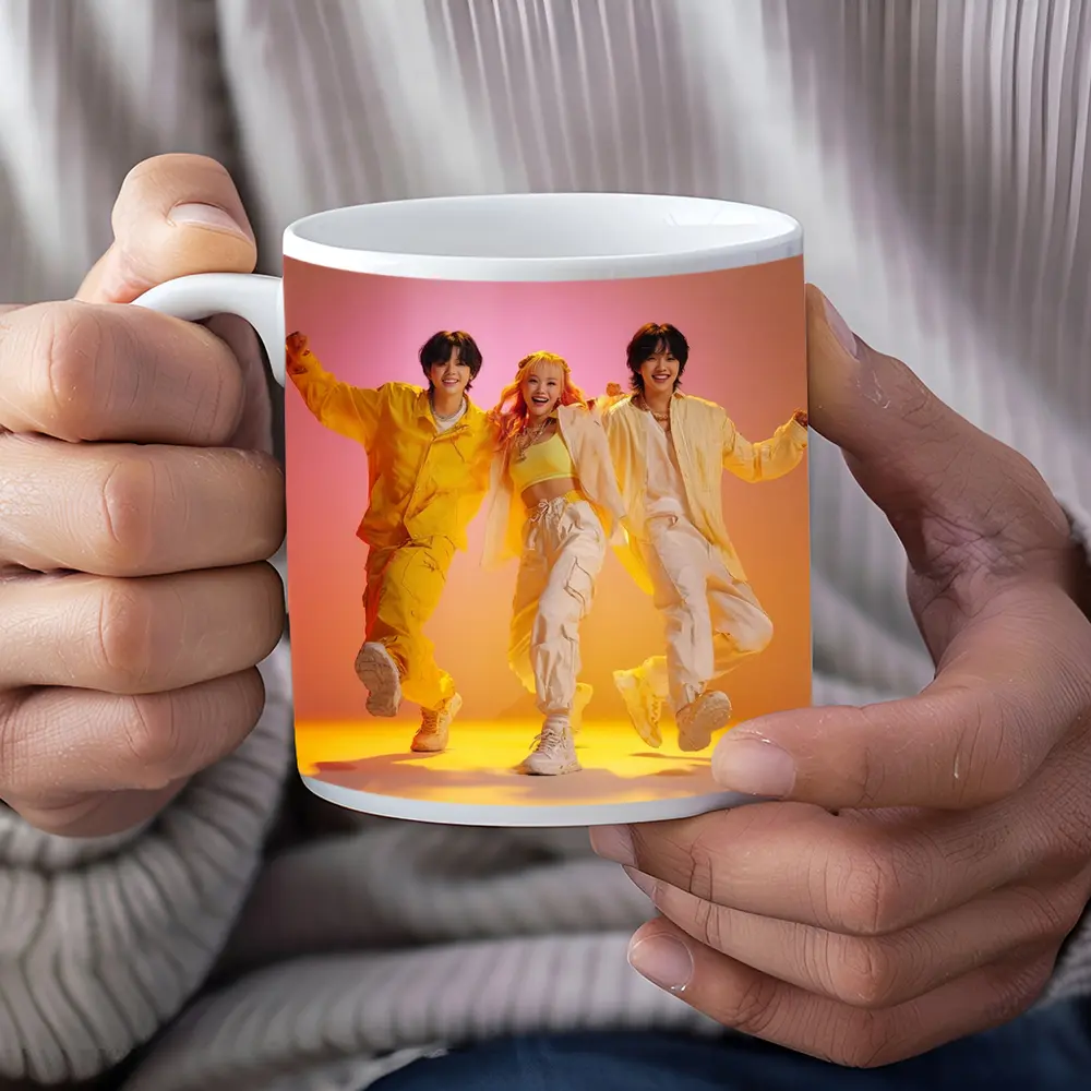 K-Pop Group Dancing Yellow Pink Background – Mugs