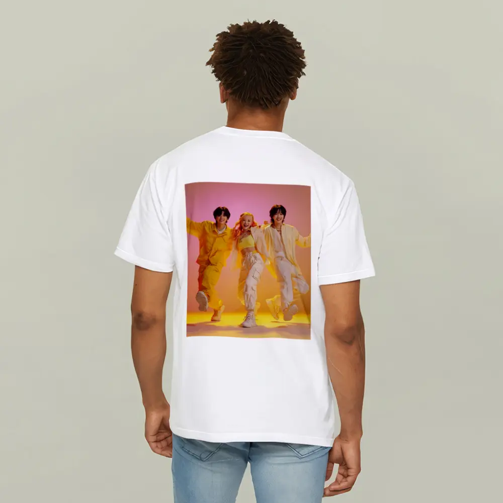 K-Pop Group Dancing Yellow Pink Background – T-Shirts