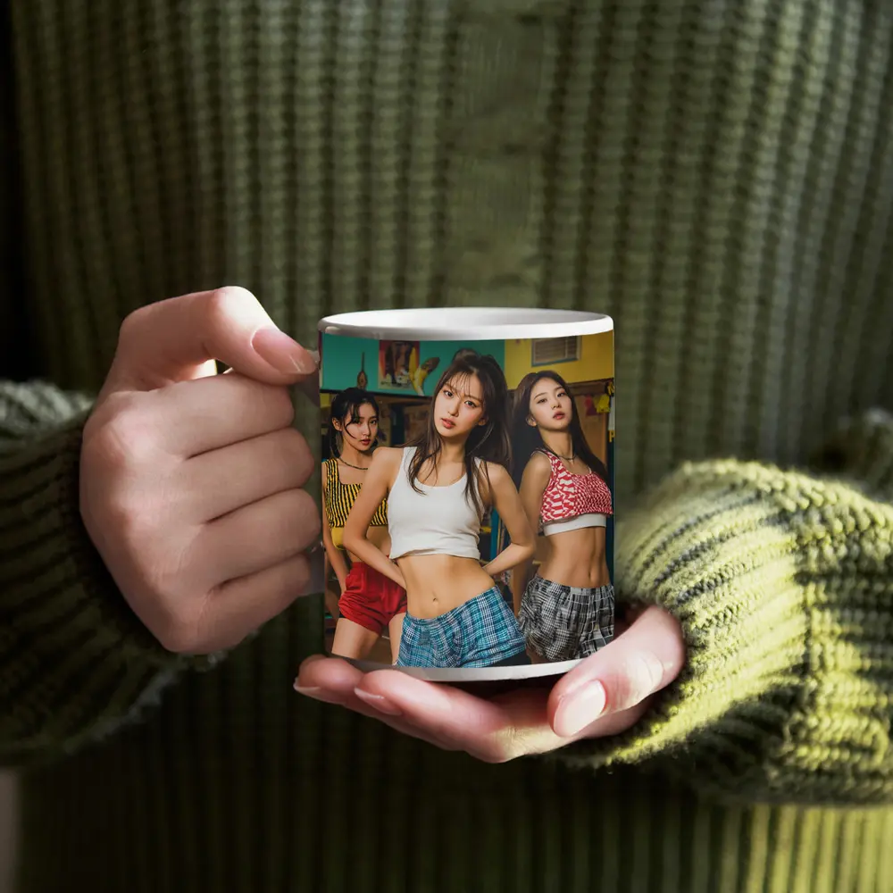 K-Pop Girls Dancing in Colorful Studio – Mugs
