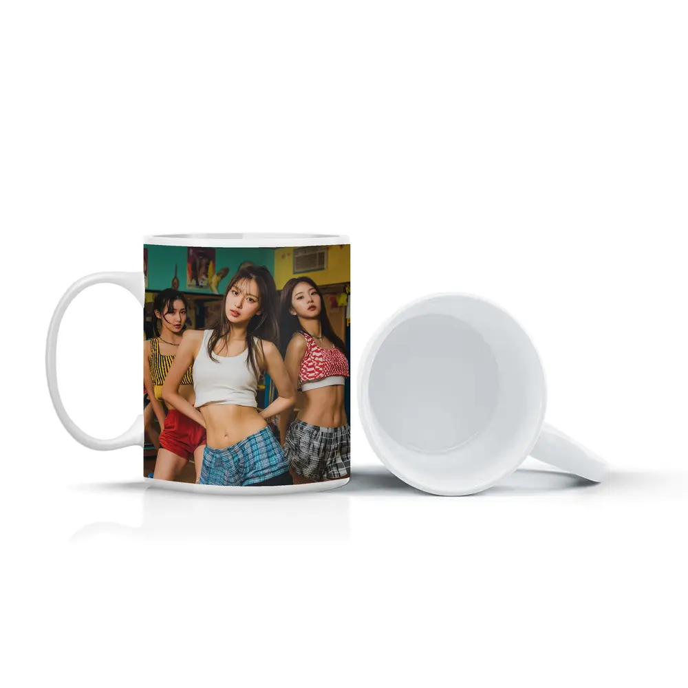 K-Pop Girls Dancing in Colorful Studio – Mugs