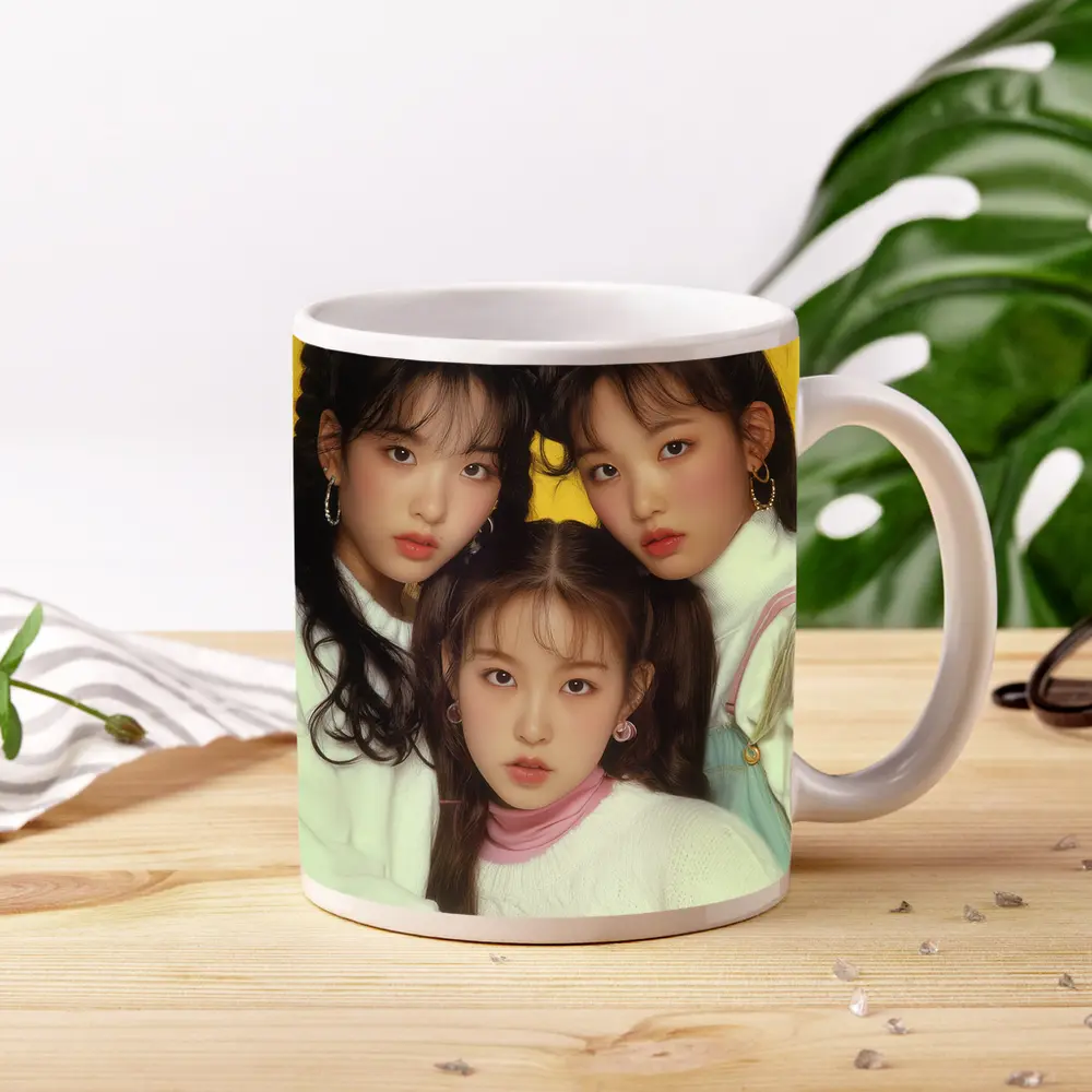 K Pop Girl Group Yellow Background Portrait – Mugs