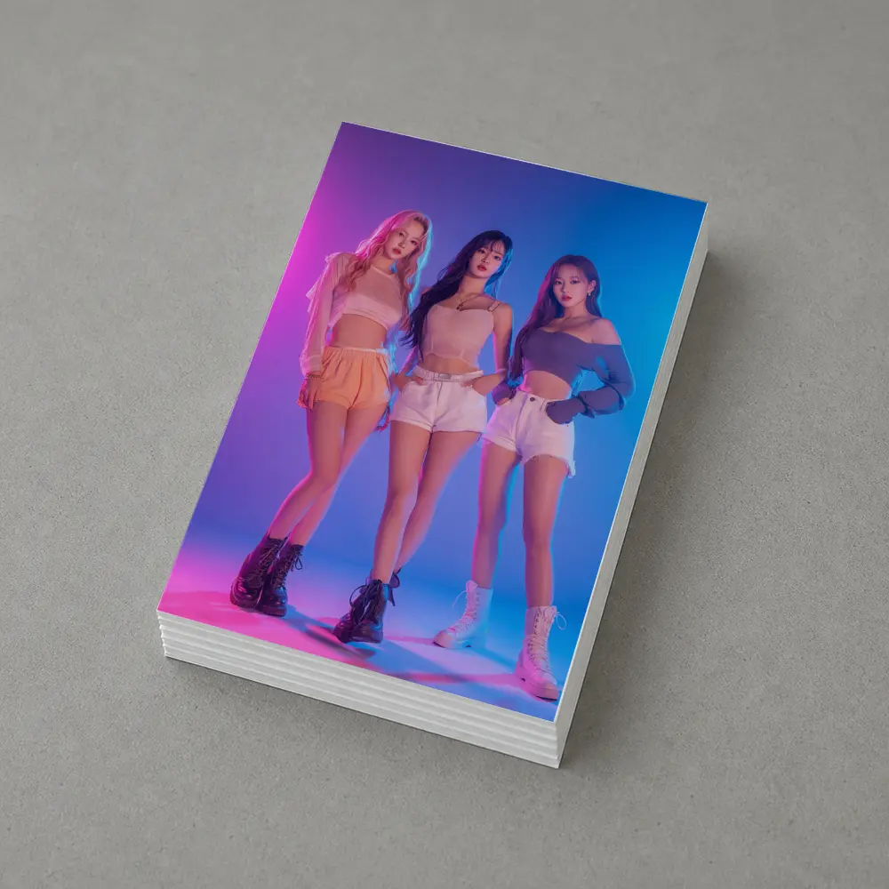 K-Pop Girl Group Neon Blue Pink Background – Postcards