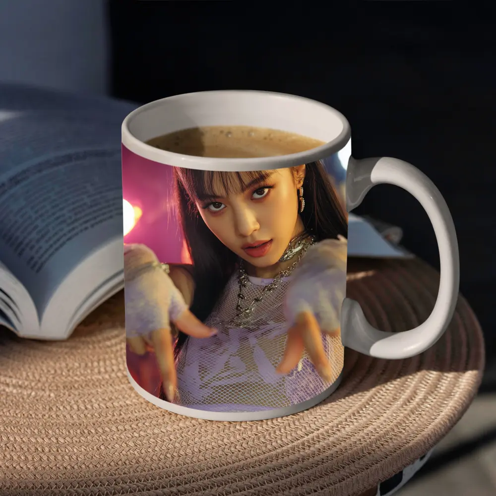 K-Pop Idol Girl Purple Stage Performance – Mugs