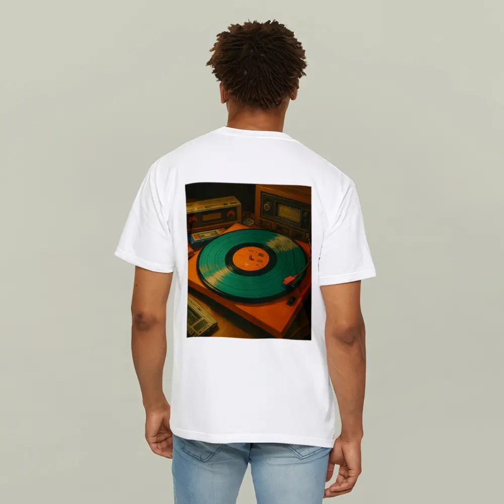 Retro Turntable Vinyl Record Warm Studio – T-Shirts