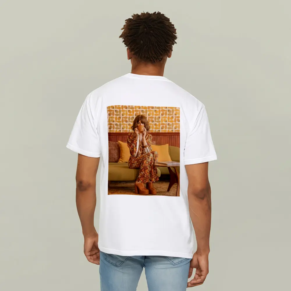 Retro Floral Dress Woman Seventies Interior – T-Shirts