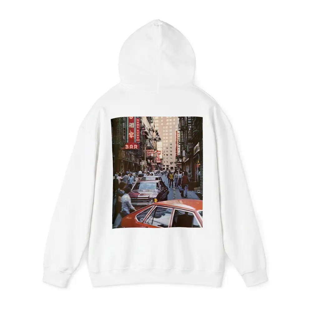 New York Chinatown Busy Street Retro Scene – Hoodies