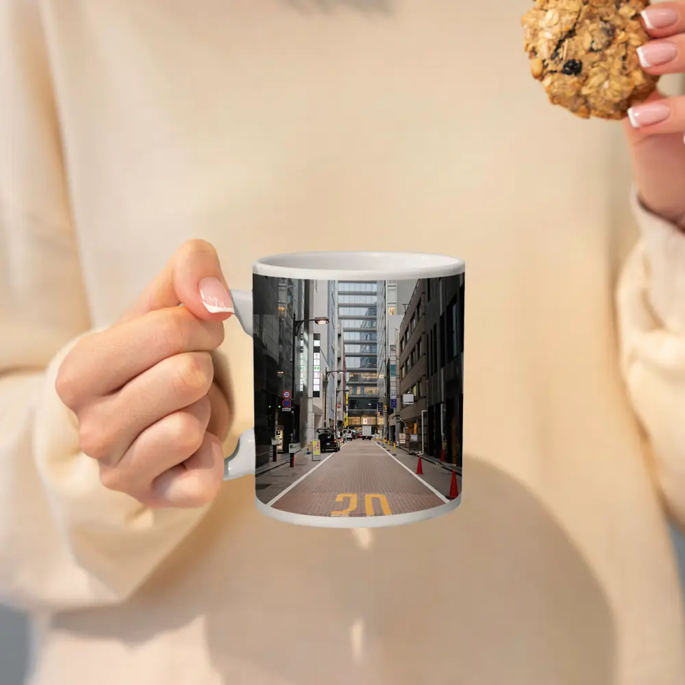 Tokyo Japan Empty Street Urban Buildings – Mugs