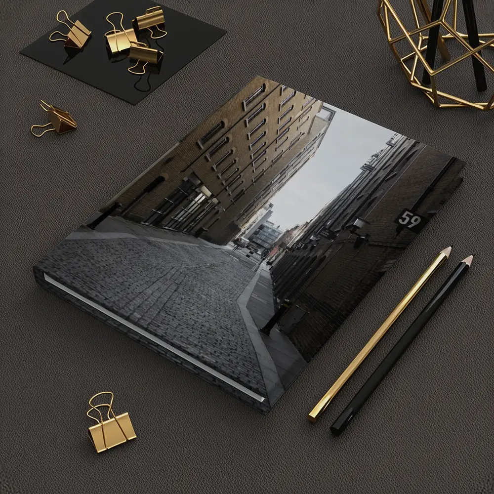 London Cobblestone Alley Brick Buildings Street – Notebooks