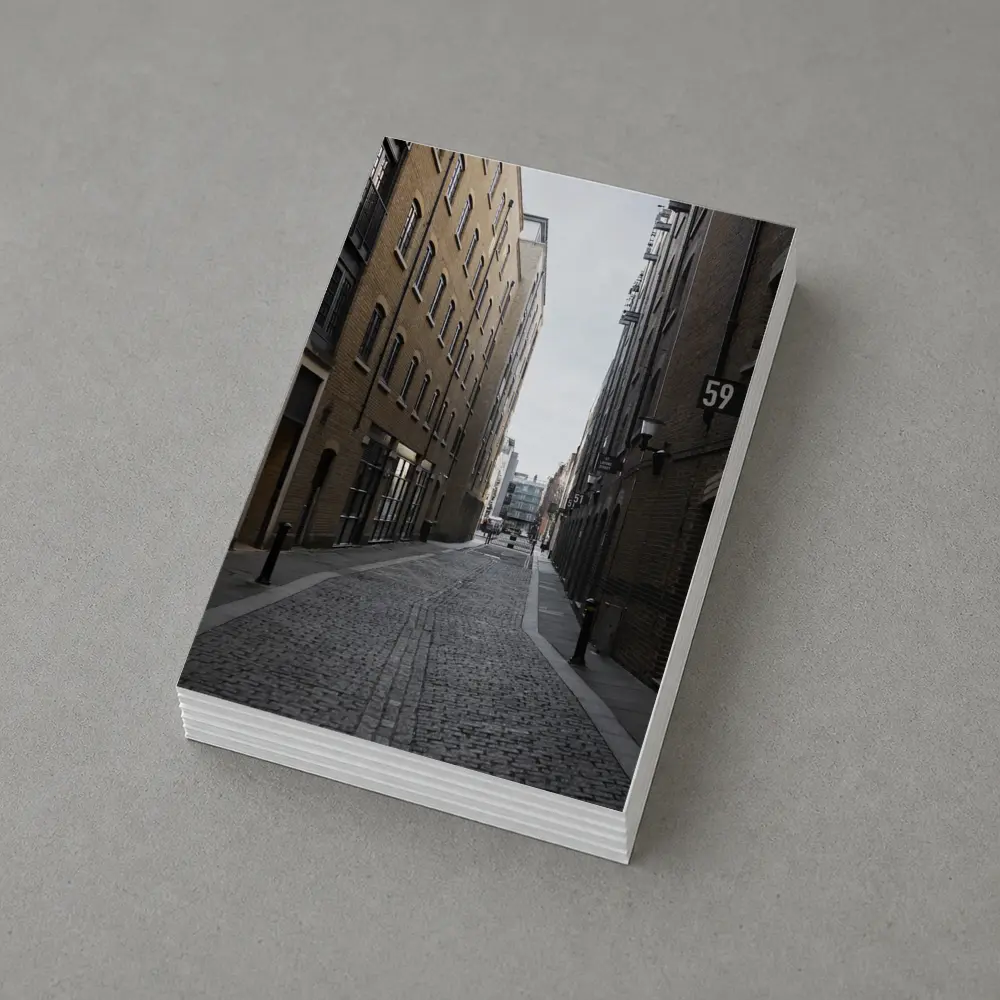 London Cobblestone Alley Brick Buildings Street – Postcards
