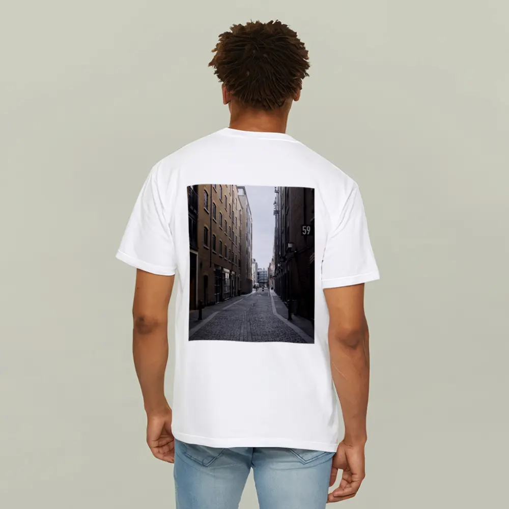 London Cobblestone Alley Brick Buildings Street – T-Shirts