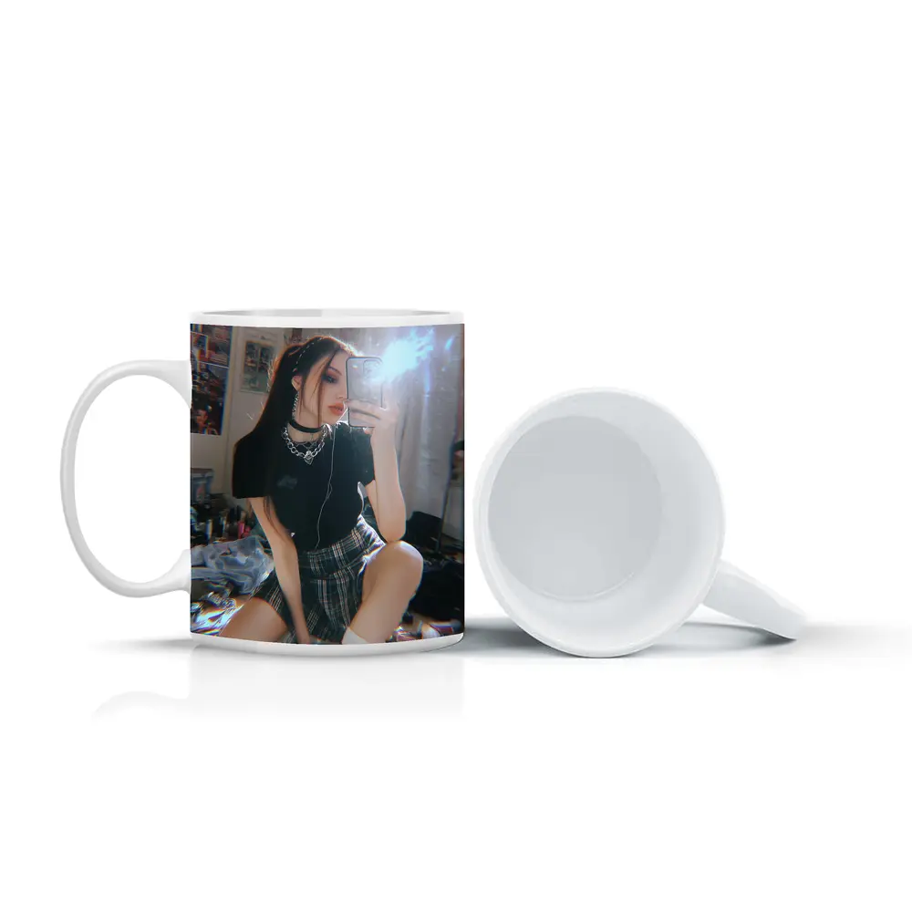 Edgy Girl Mirror Selfie Dark Aesthetic Room – Mugs