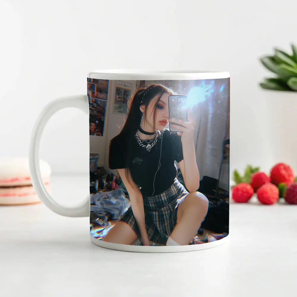 Edgy Girl Mirror Selfie Dark Aesthetic Room – Mugs