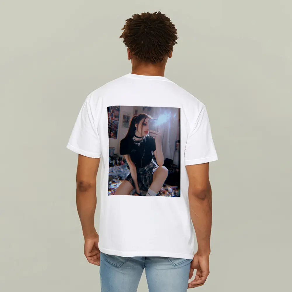 Edgy Girl Mirror Selfie Dark Aesthetic Room – T-Shirts