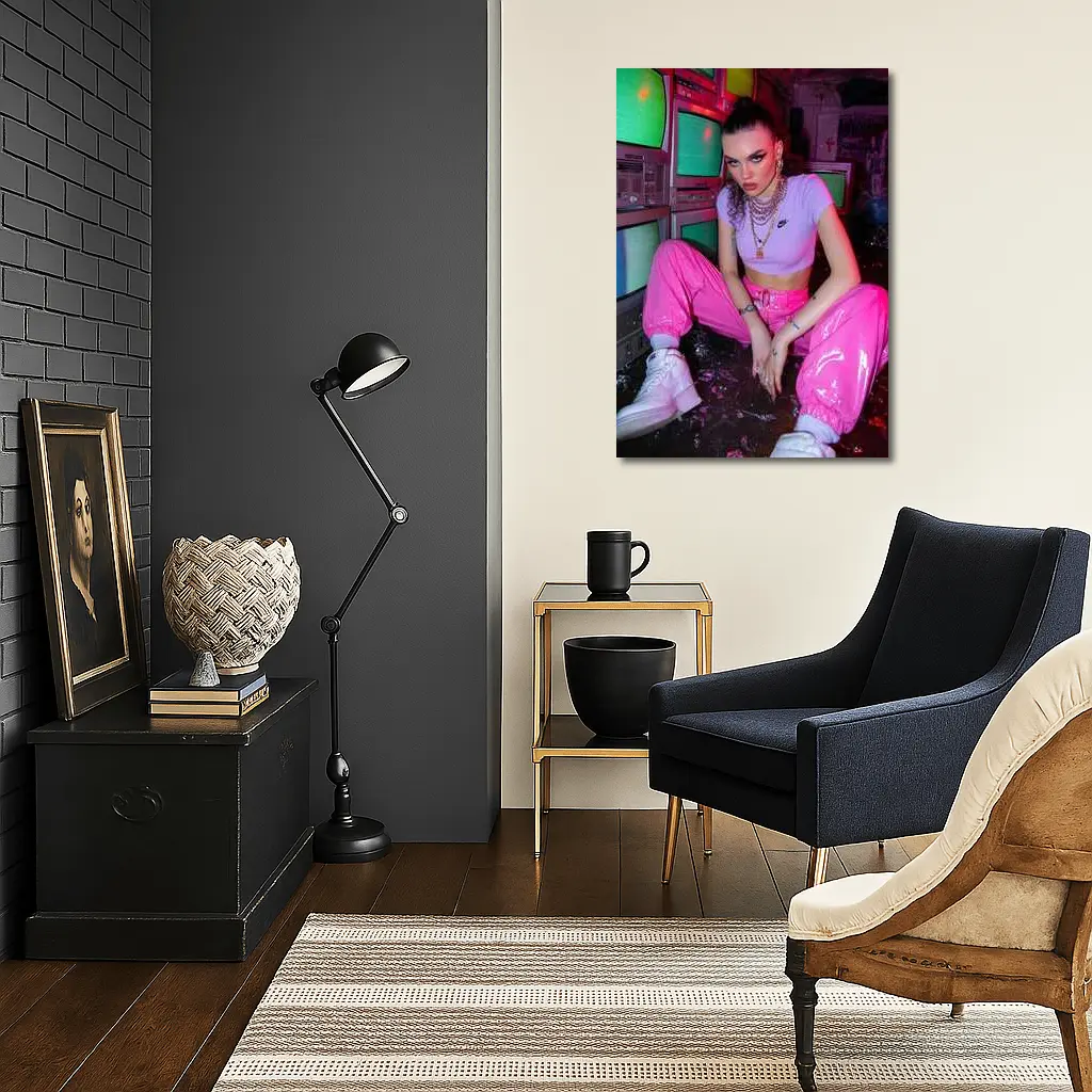 Nike Girl Neon Retro TV Room – Wall Art