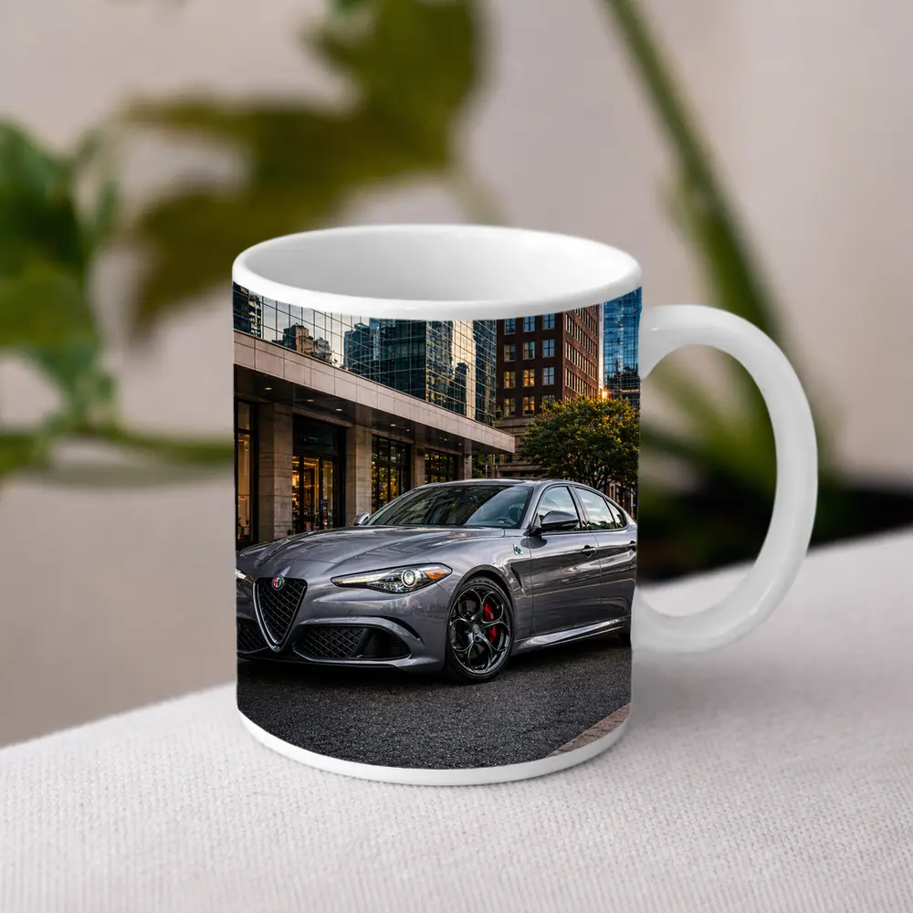 Alfa Romeo Giulia Gray City Street – Mugs