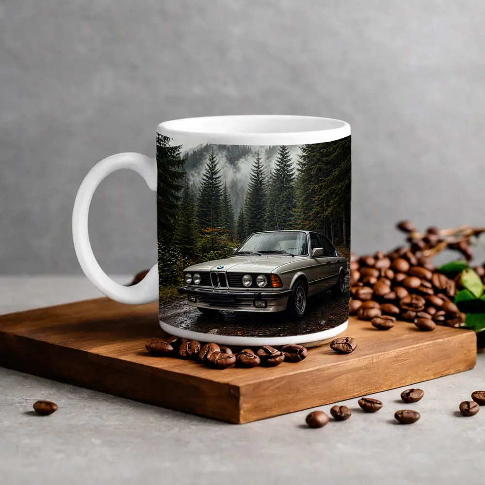 BMW E28 Classic Sedan Foggy Forest – Mugs