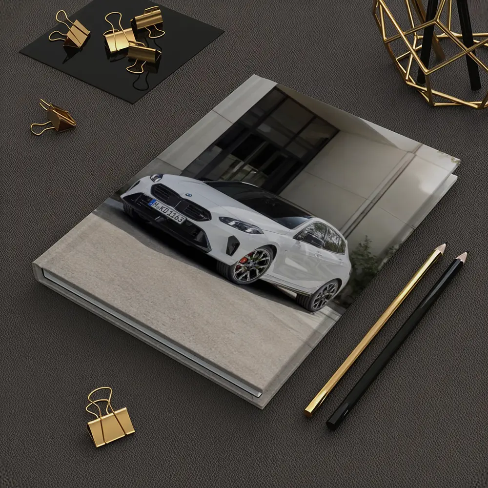 BMW M135 xDrive White Urban Setting – Notebooks