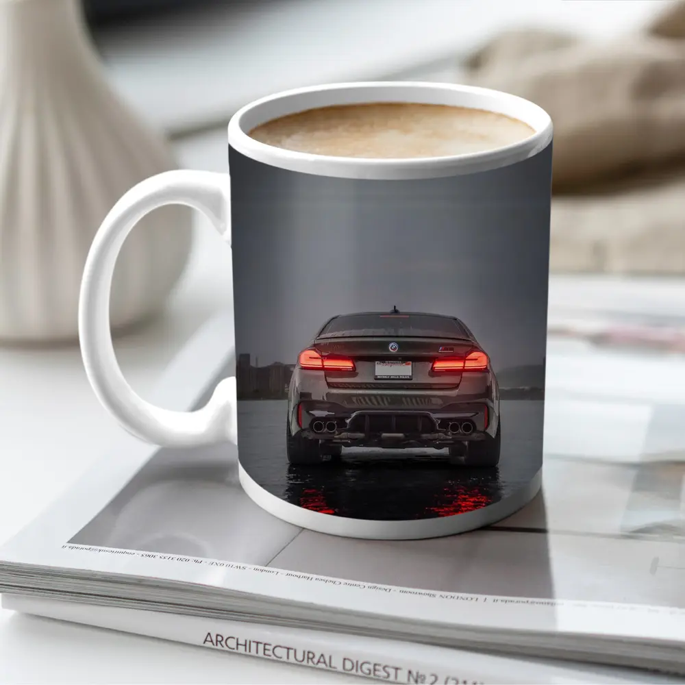 BMW M5 F90 Rear View Rainy Night – Mugs