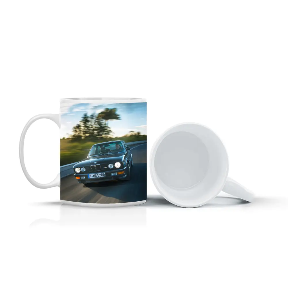 BMW M5 E28 Classic Black Road Drive – Mugs