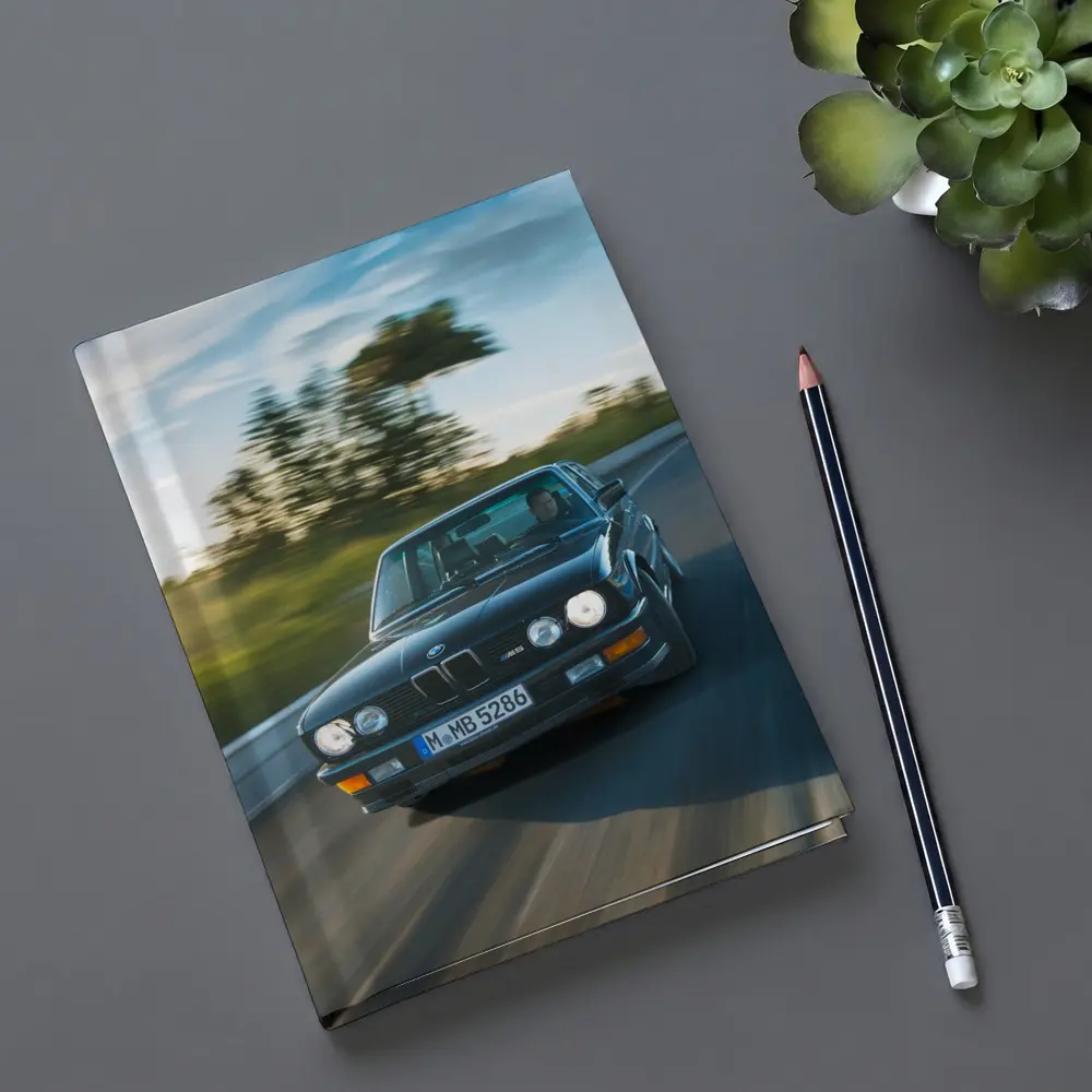 BMW M5 E28 Classic Black Road Drive – Notebooks