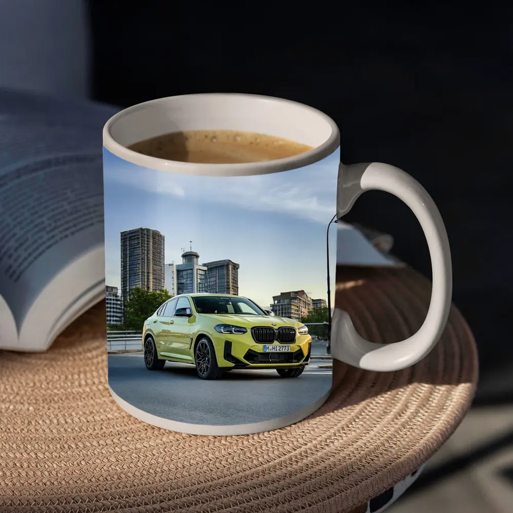 BMW X4 M Yellow Urban City Street – Mugs