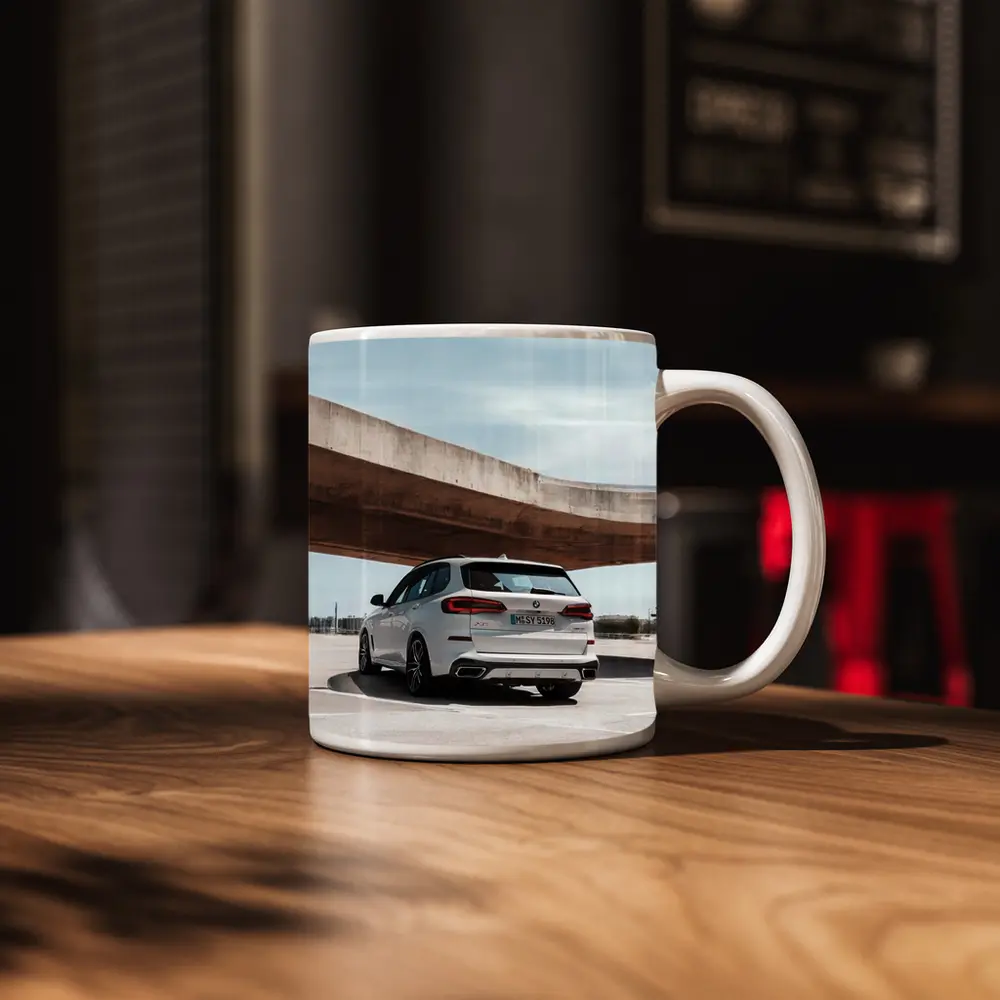 BMW X5 White SUV Urban Parking – Mugs