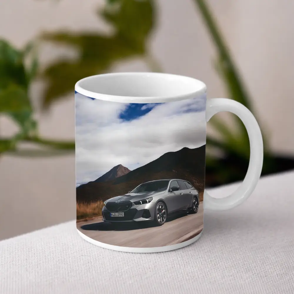 BMW i5 Touring Gray Mountain Road Drive – Mugs