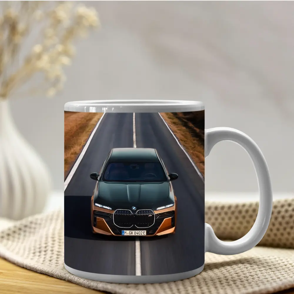 BMW i7 M70 Speeding Down Open Road – Mugs