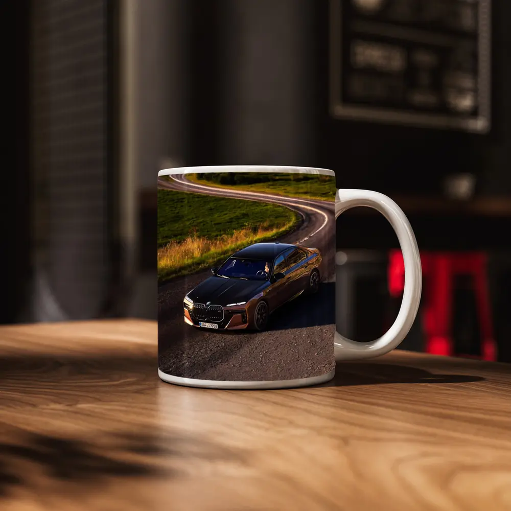 BMW i7 M70 Sapphire Black Country Road – Mugs