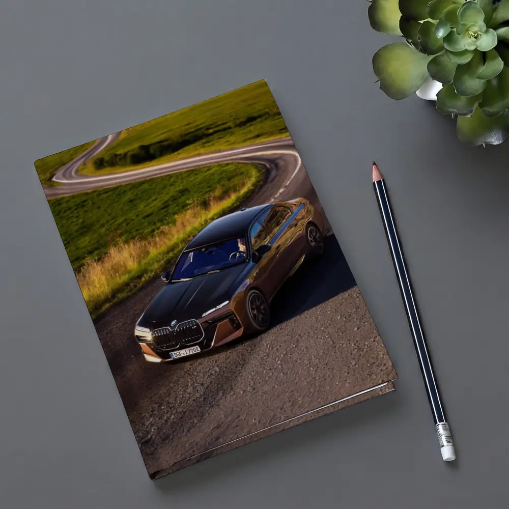 BMW i7 M70 Sapphire Black Country Road – Notebooks