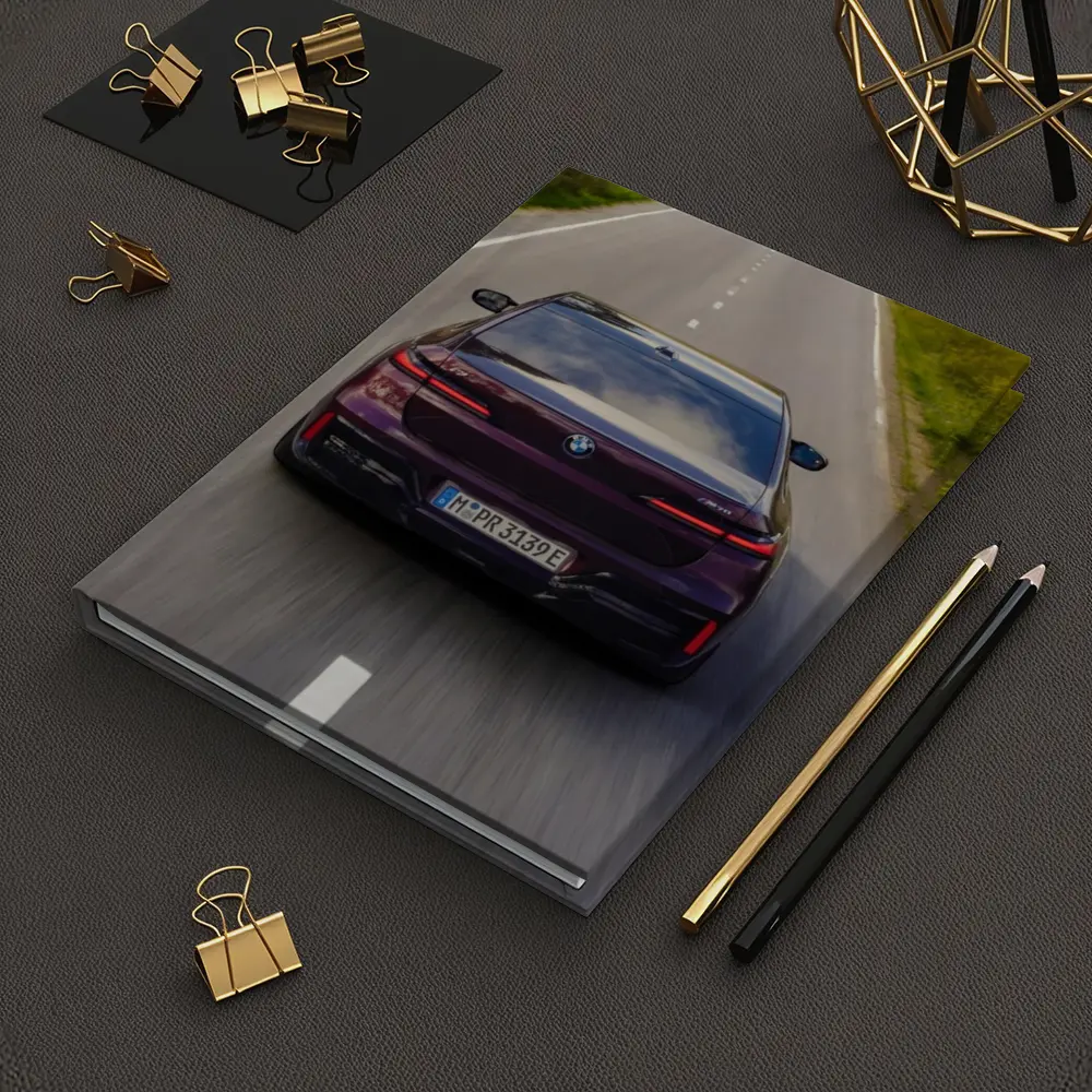 BMW i7 M70 xDrive Purple On Road – Notebooks