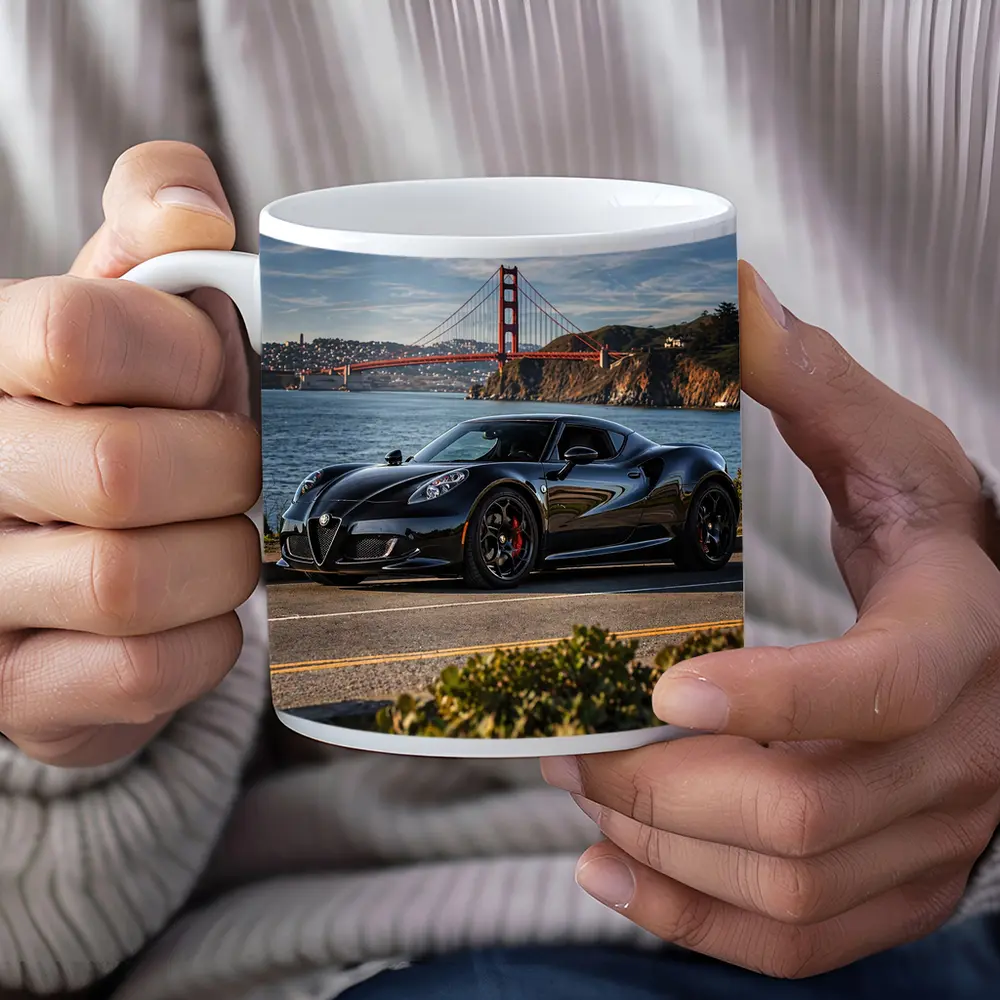 Black Alfa Romeo 4C Golden Gate Bridge – Mugs