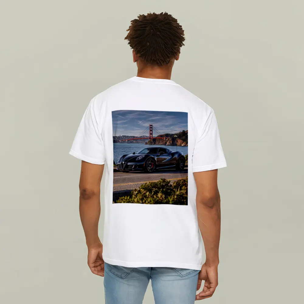 Black Alfa Romeo 4C Golden Gate Bridge – T-Shirts