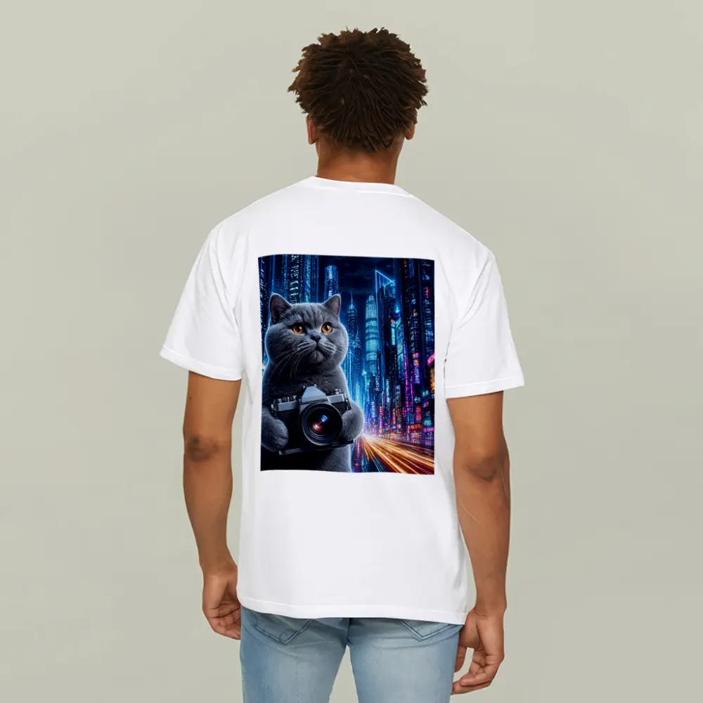 British Shorthair Cat Photographer Neon Cyberpunk City – T-Shirts