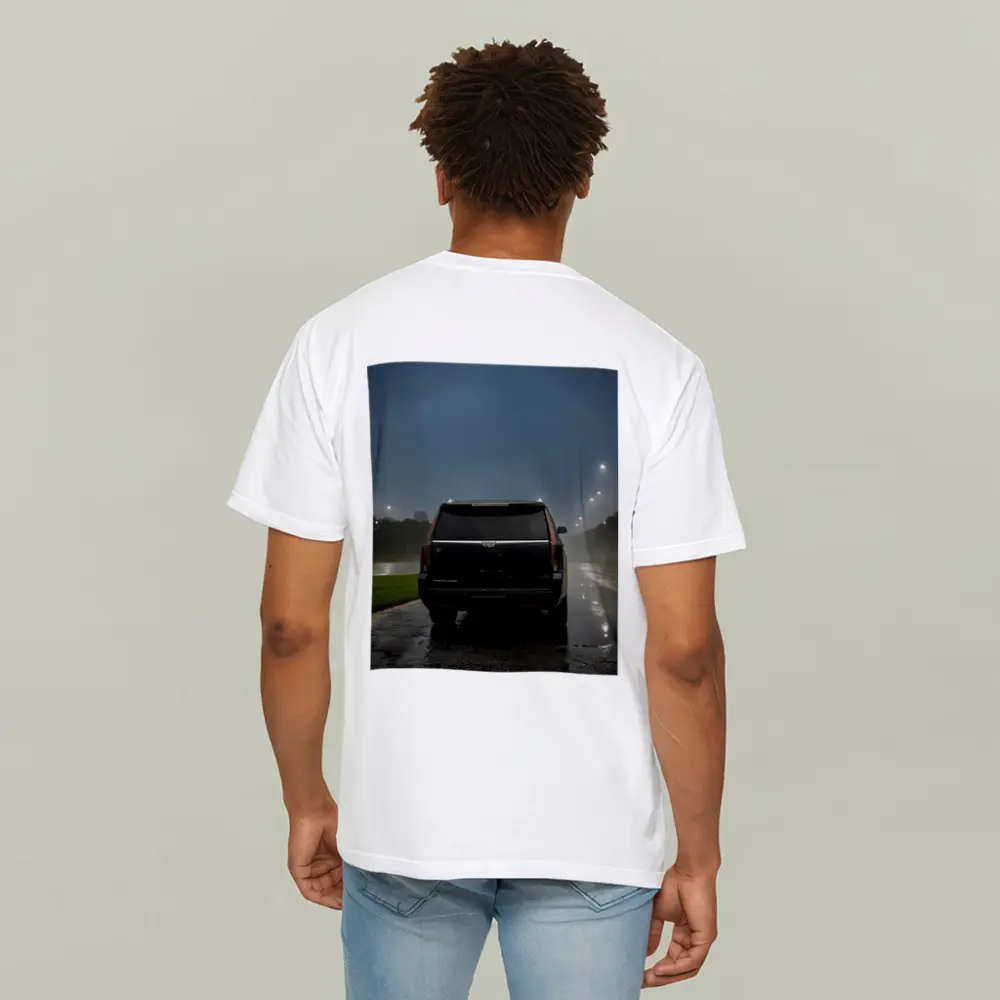Cadillac Escalade Black Rainy Night Street – T-Shirts