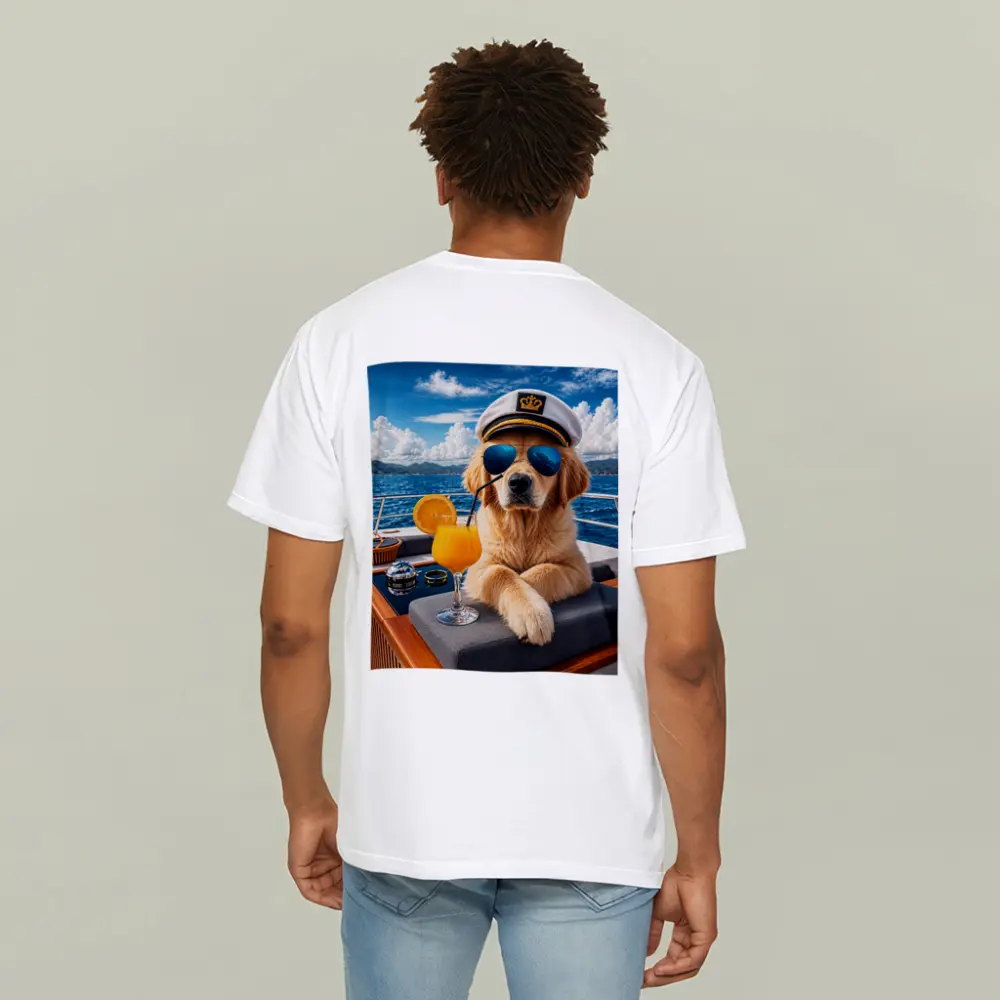 Golden Retriever Captain Relaxing on Luxury Yacht – T-Shirts