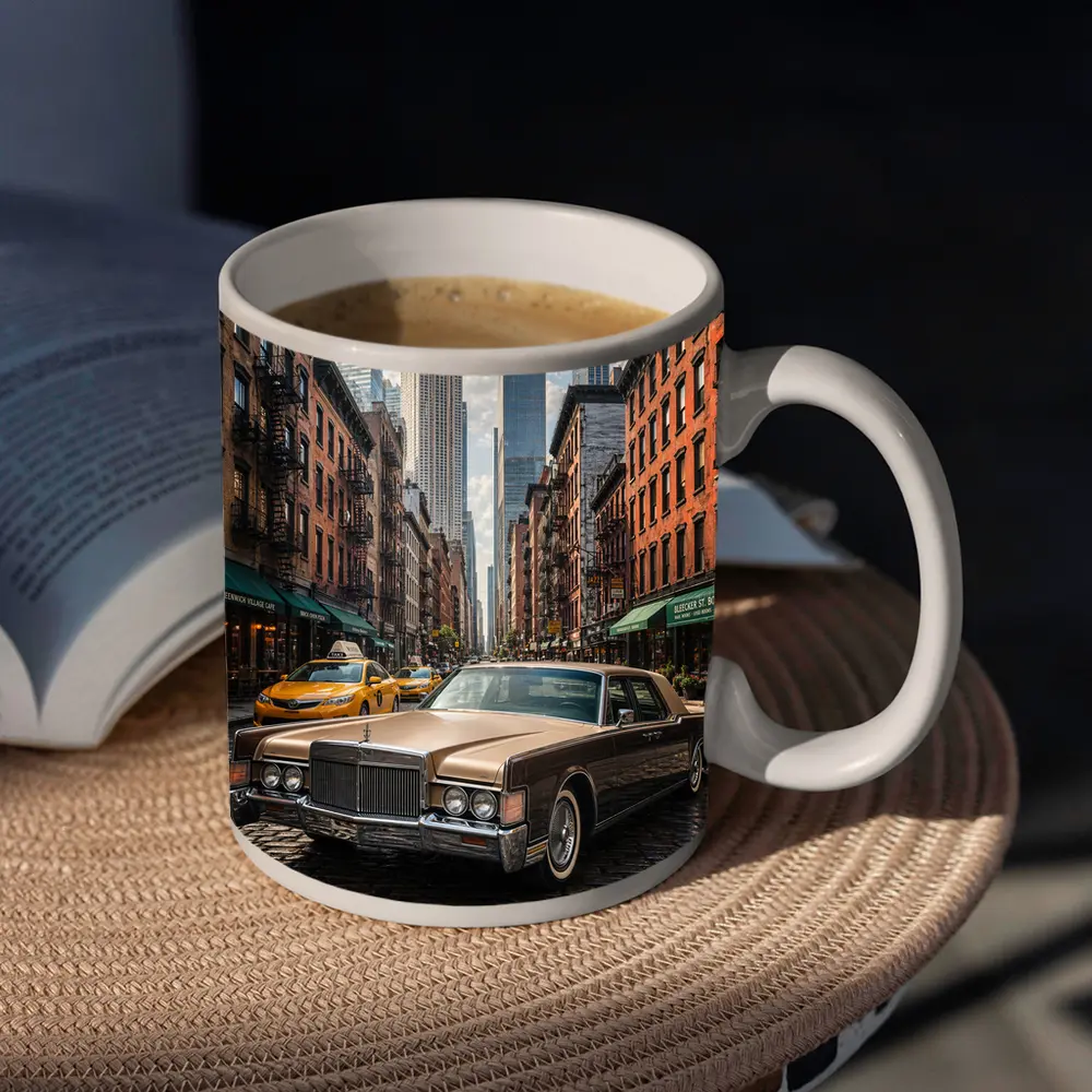 Classic Lincoln Continental New York City Street – Mugs
