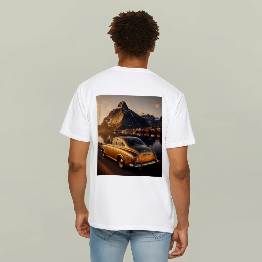 Classic Volvo Gold Car Norway Mountains – T-Shirts